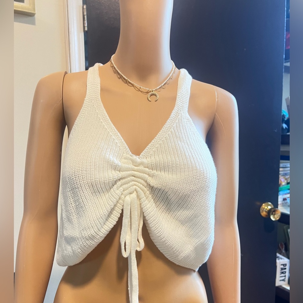 White crop top.